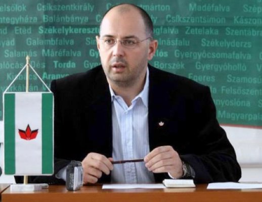 Ponta: USL va începe discuţiile cu UDMR pentru o majoritate constituţională